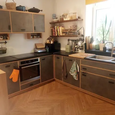 شقة Charming Family Retreat In *