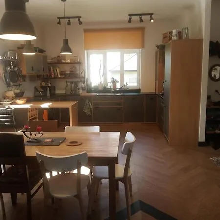 Charming Family Retreat In ريغا
