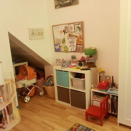 Charming Family Retreat In Διαμέρισμα *